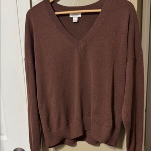 Classic V-Neck Sweater in Rich Brown